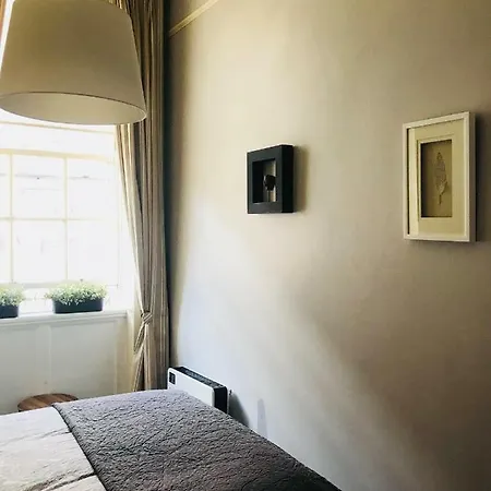 Centre Georgian Style Apartmán