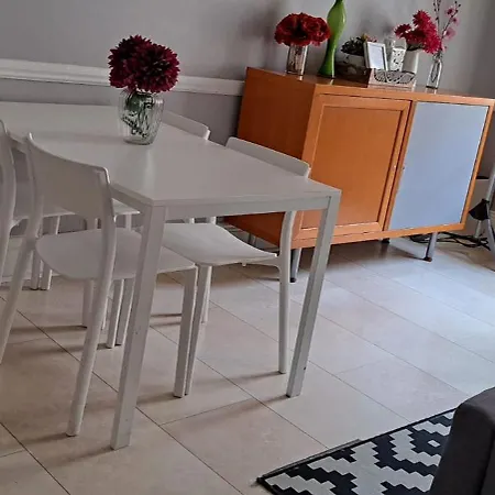 Centre Georgian Style *