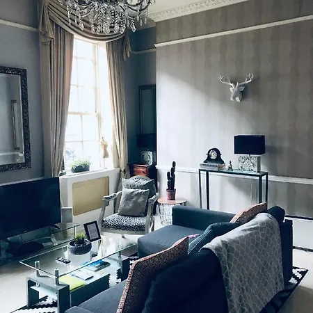 公寓 Centre Georgian Style *