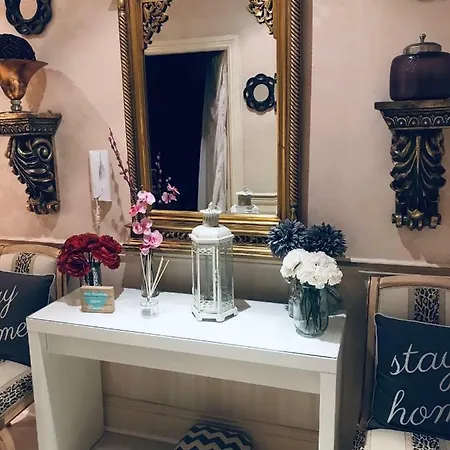 Centre Georgian Style Apartmán