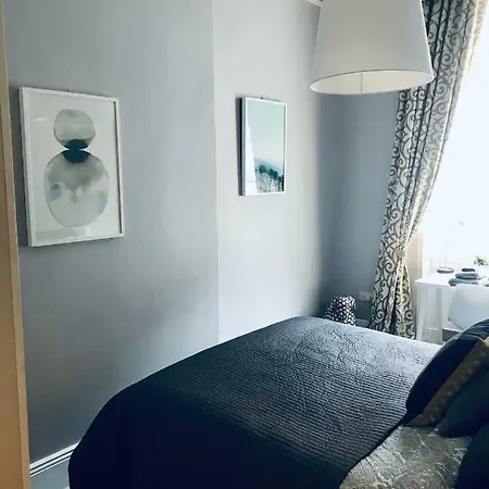 City Centre Georgian Style Apartment