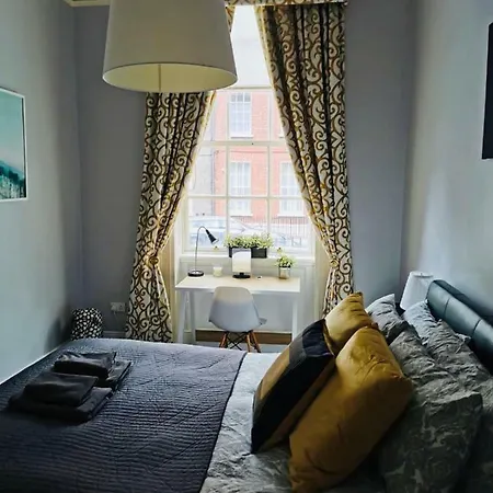 City Centre Georgian Style Apartment * Dublin