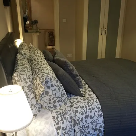 City Centre Georgian Style Apartment *