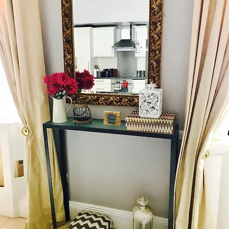 City Centre Georgian Style Apartment * Dublin