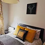 Centre Georgian Style *