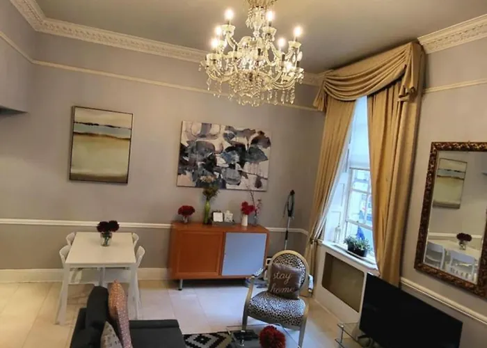 Centre Georgian Style Lägenhet